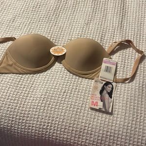 Backless bra in nude